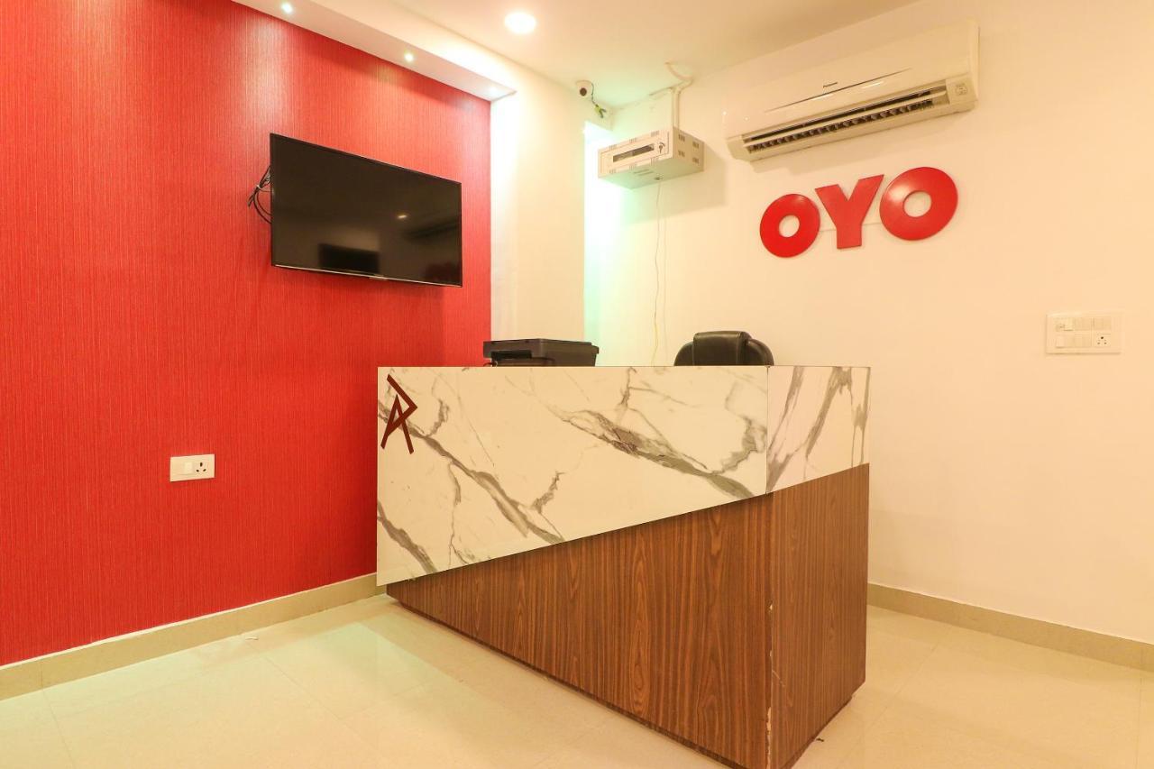Oyo 63841 White Orchid Hotell Indraprastha Exteriör bild